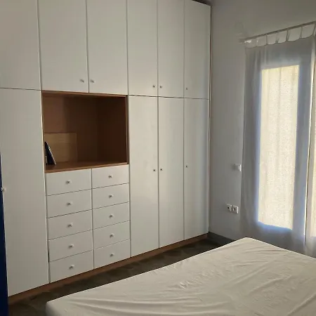 Βίλα Lindou House